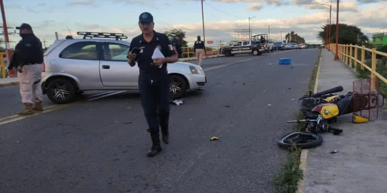 Motociclista es embestido por conductor de auto en Juchitán  | El Imparcial de Oaxaca