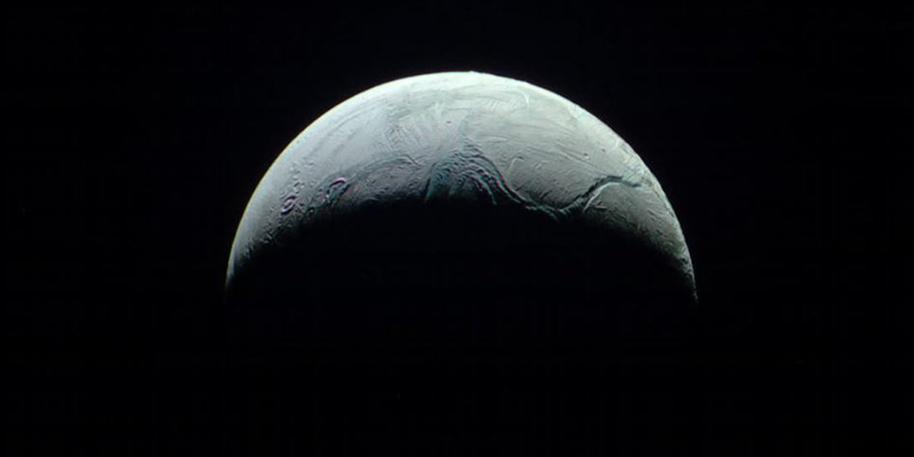 Descubrimiento en Encélado: Posible Evidencia de Vida en la Sexta Luna de Saturno