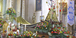 Foto: Adrián Gaytán // El Arzobispo Pedro Vázquez Villalobos, encabeza la misa principal en la Basílica.