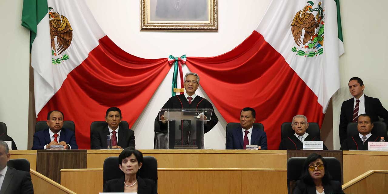 Foto: Luis Cruz Hernández // El magistrado presidente, Eduardo Pinacho, rindió la semana pasada su último informe de labores.