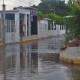 Se desborda canal de riego en Mixtequilla