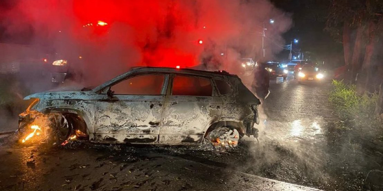 Escala la violencia en Villahermosa, Tabasco: Hombres armados provocan queman vehículos  | El Imparcial de Oaxaca