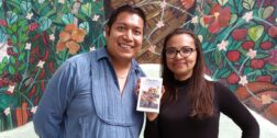 Foto: Lisbeth Mejía // Gina Clavel González y Enrique Noé Peláez Matadamas hablaron sobre este libro para turistas y los propios oaxaqueños.