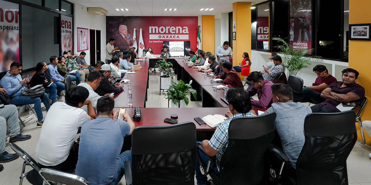 Foto: Morena Oaxaca // Morena, muchos generales, pocos soldados. La lista de suspirantes es larga.