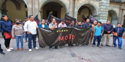 Foto: Adrián Gaytán // Protestan organizaciones sociales en Palacio.