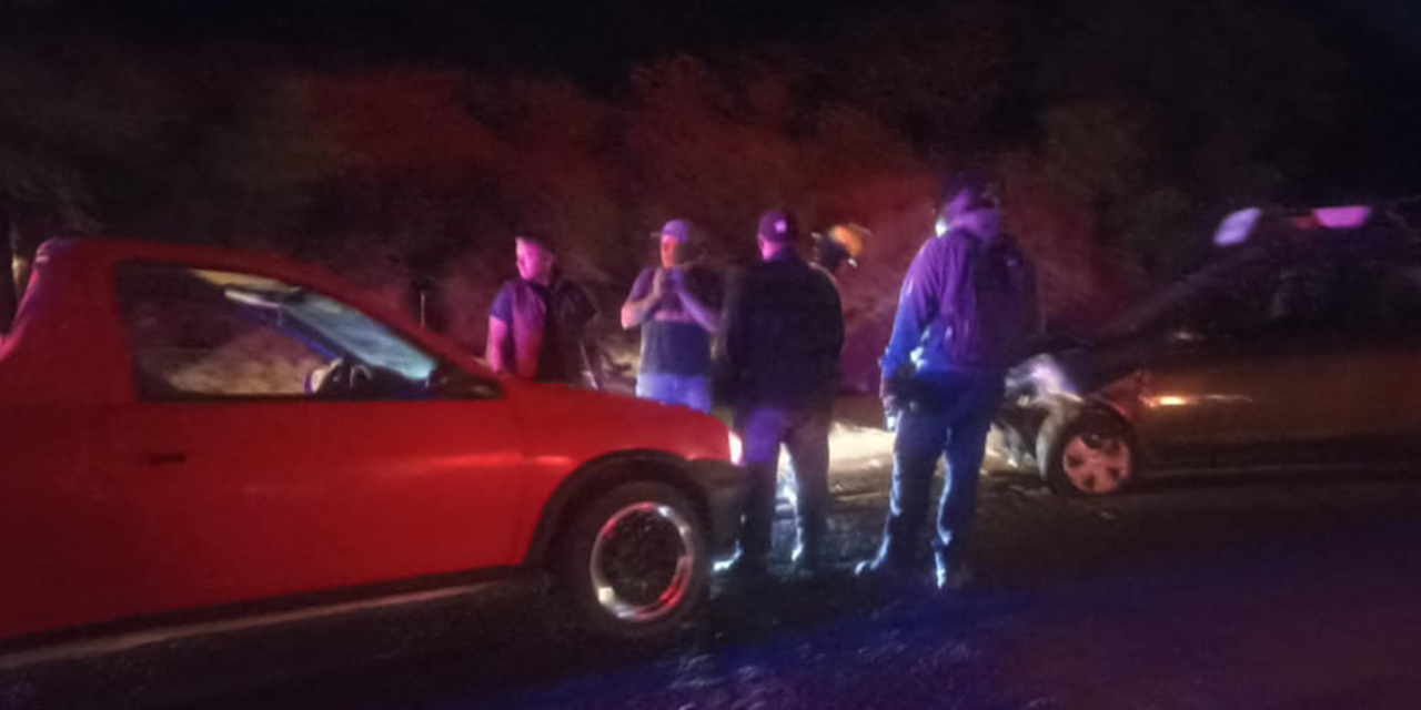 Colisión entre taxi  y auto particular  deja un lesionado