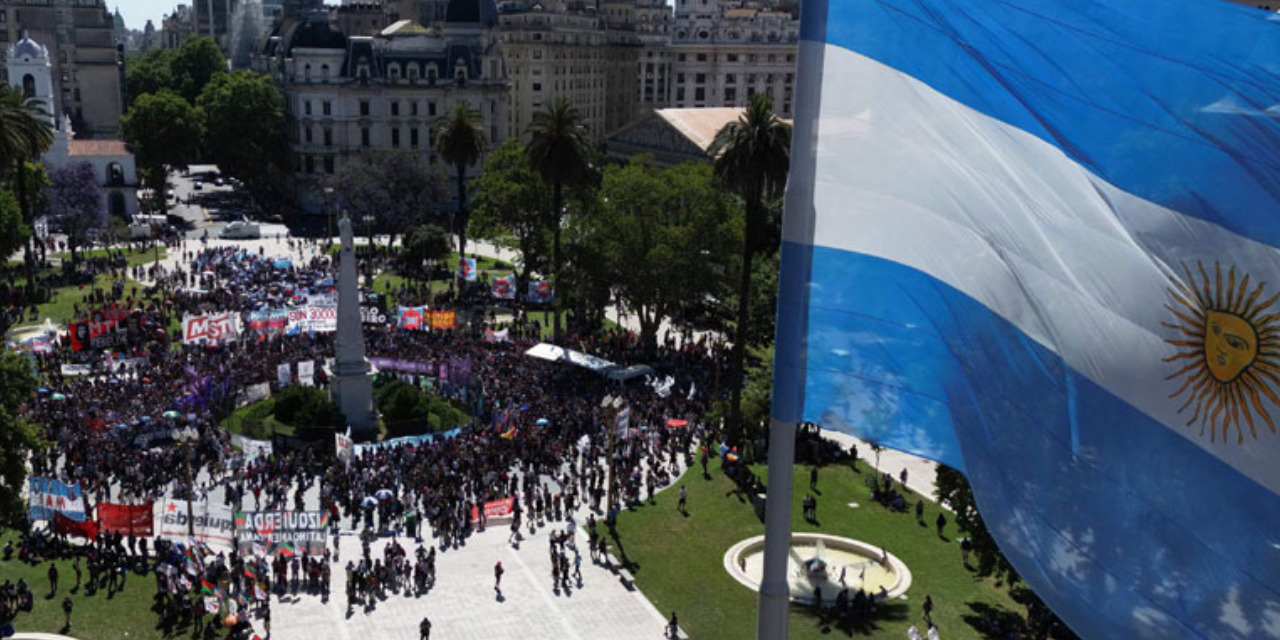 Marchas en Argentina contra el Plan Económico de Milei | El Imparcial de Oaxaca