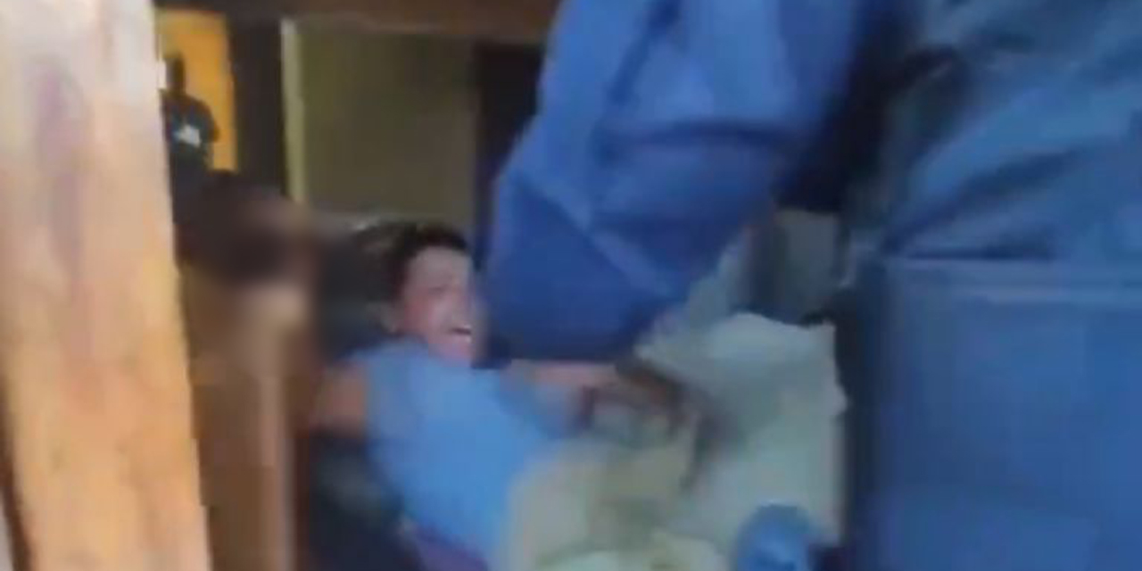 VIDEO: Abaten a padre que había secuestrado a su hijo