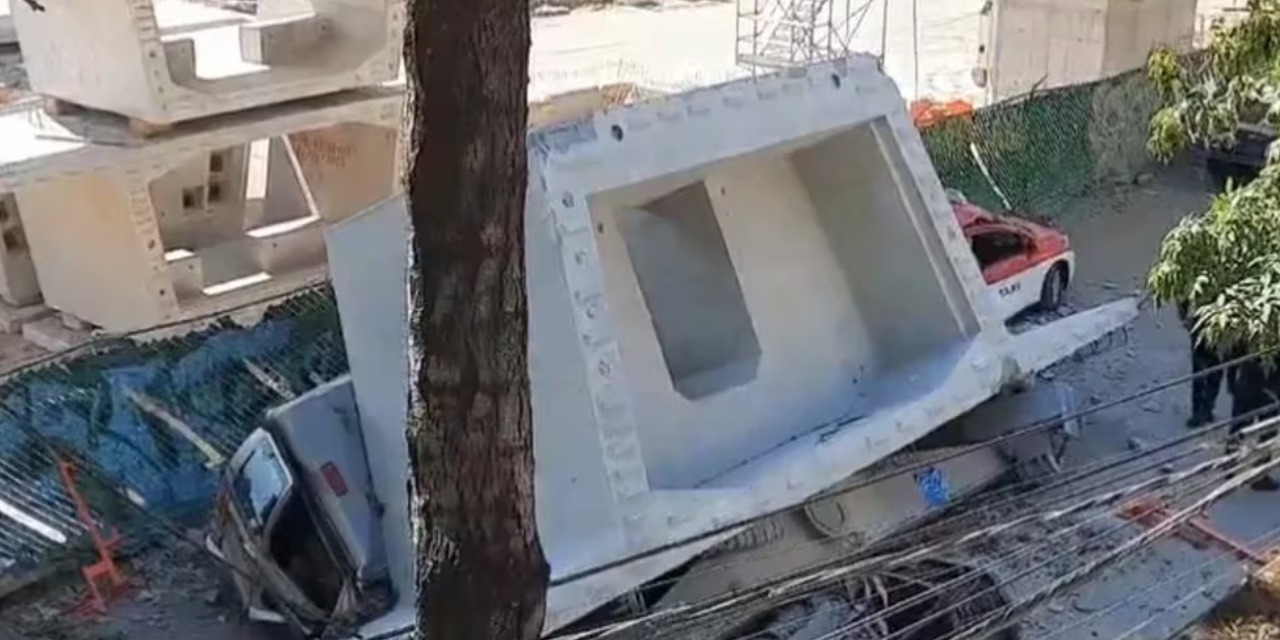 VIDEO: Colapso de estructura en el tren interurbano México-Toluca