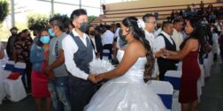 Foto: IGAVEC // Exhortan a parejas de la Mixteca a formalizar su unión en las bodas colectivas 2024.