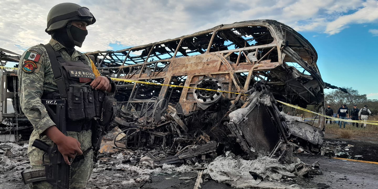 Fatal choque entre camión de pasajeros y tráiler deja 19 muertos | El Imparcial de Oaxaca