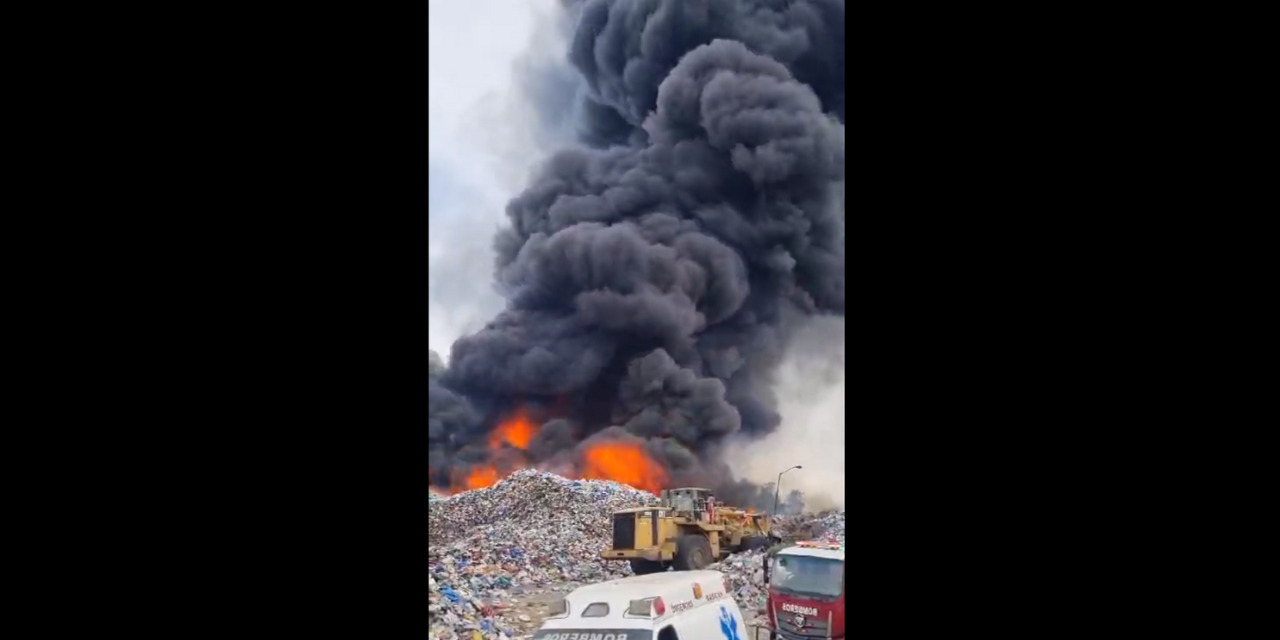 VIDEO: Fuerte incendio en recicladora del Valle de Chalco, Edomex | El Imparcial de Oaxaca