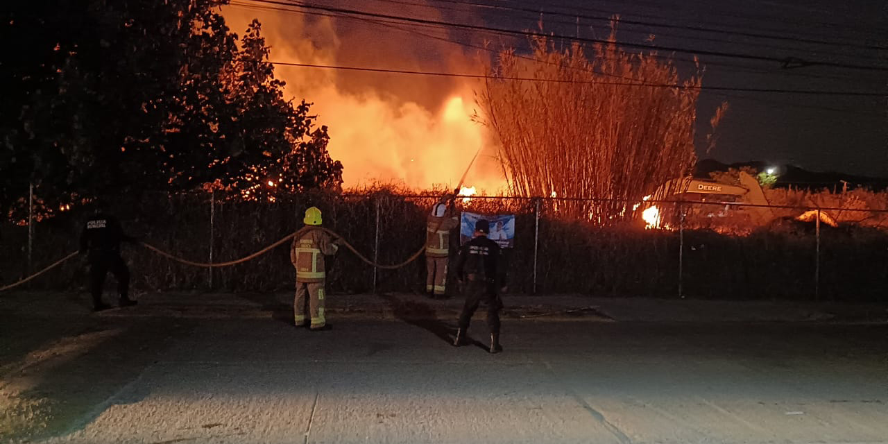 VIDEO: Espectacular incendio en límites de San Sebastián y San Francisco Tutla | El Imparcial de Oaxaca