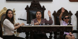 Foto: Adrián Gaytán // Judith Carreño Hernández, la encargada de despacho encabezó ayer la sesión de cabildo.