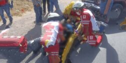 Motociclista resulta con lesiones de gravedad en accidente.