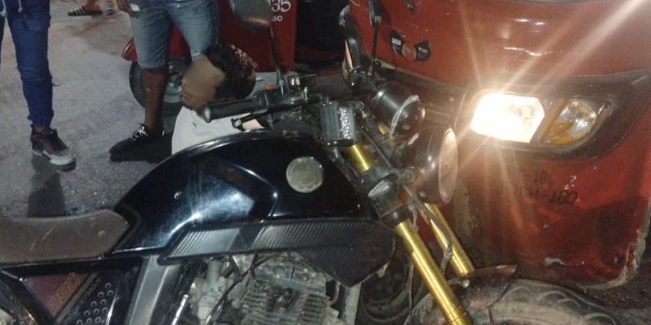 Motociclista resulta lesionado tras colisión con auto | El Imparcial de Oaxaca