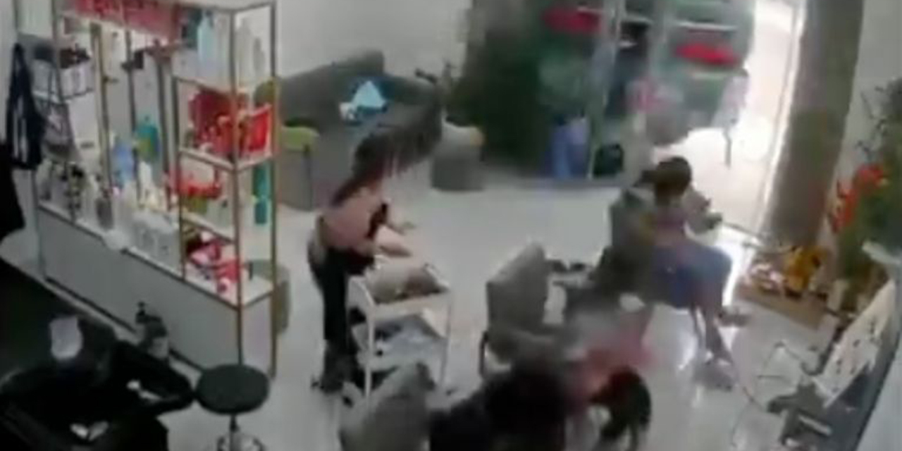 VIDEO:Trágico accidente en una estética en Bac Giang, Vietnam: mujer atropellada por un tráiler