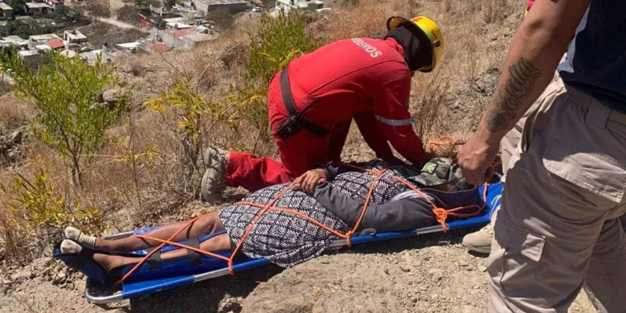 Adulta mayor se lesiona tobillo al bajar del cerro Yucunitzá | El Imparcial de Oaxaca