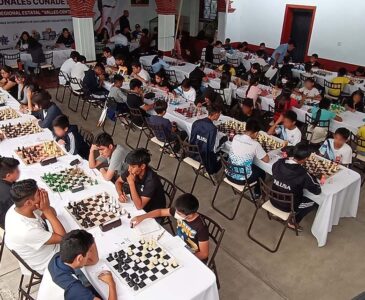 A la eliminatoria asistieron un centenar de ajedrecistas.