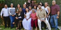 Fotos: Rubén Morales // Naomi compartió un bello momento con sus familiares en un salón de fiestas ubicado por los rumbos de Tlalixtac.