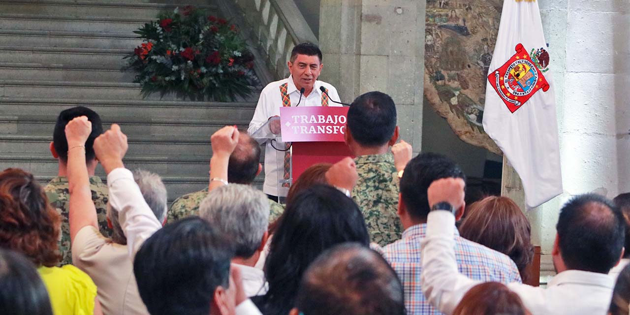 Foto: Adrián Gaytán // El gobernador Salomón Jara Cruz rendió su Primer Informe Trimestral 2024.