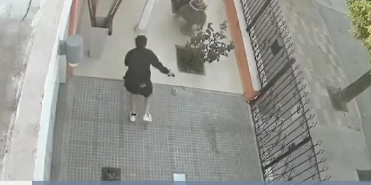 VIDEO: Policía se quita la vida para no ser capturado