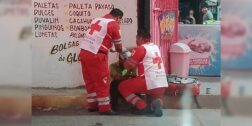 La víctima fue atendida por paramédicos de la Cruz Roja Mexicana.