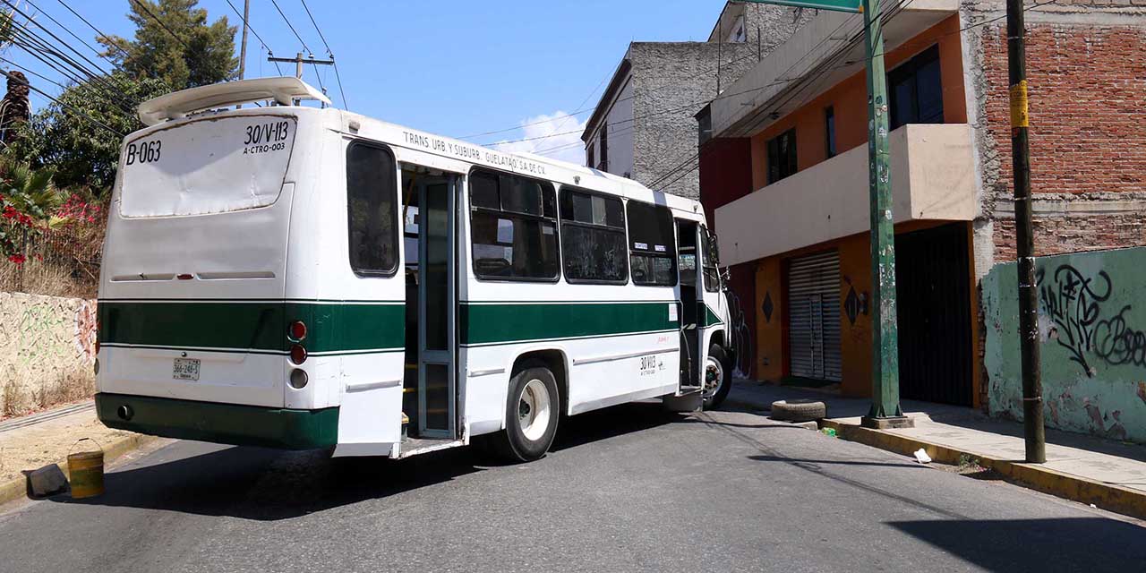 Retienen normalistas autobuses en San Felipe | El Imparcial de Oaxaca