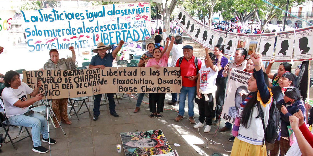 Foto: Adrián Gaytán // Protesta de pobladores de Eloxochitlán de Flores Magón