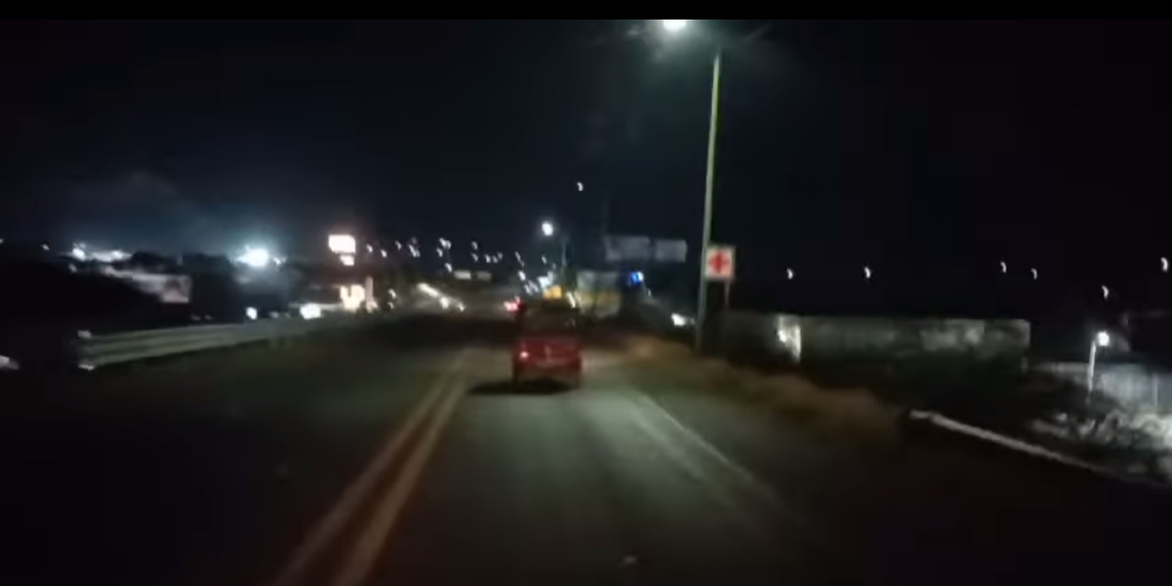 Mototaxi circula sin luces y a gran velocidad en Carretera Federal 185 | El Imparcial de Oaxaca