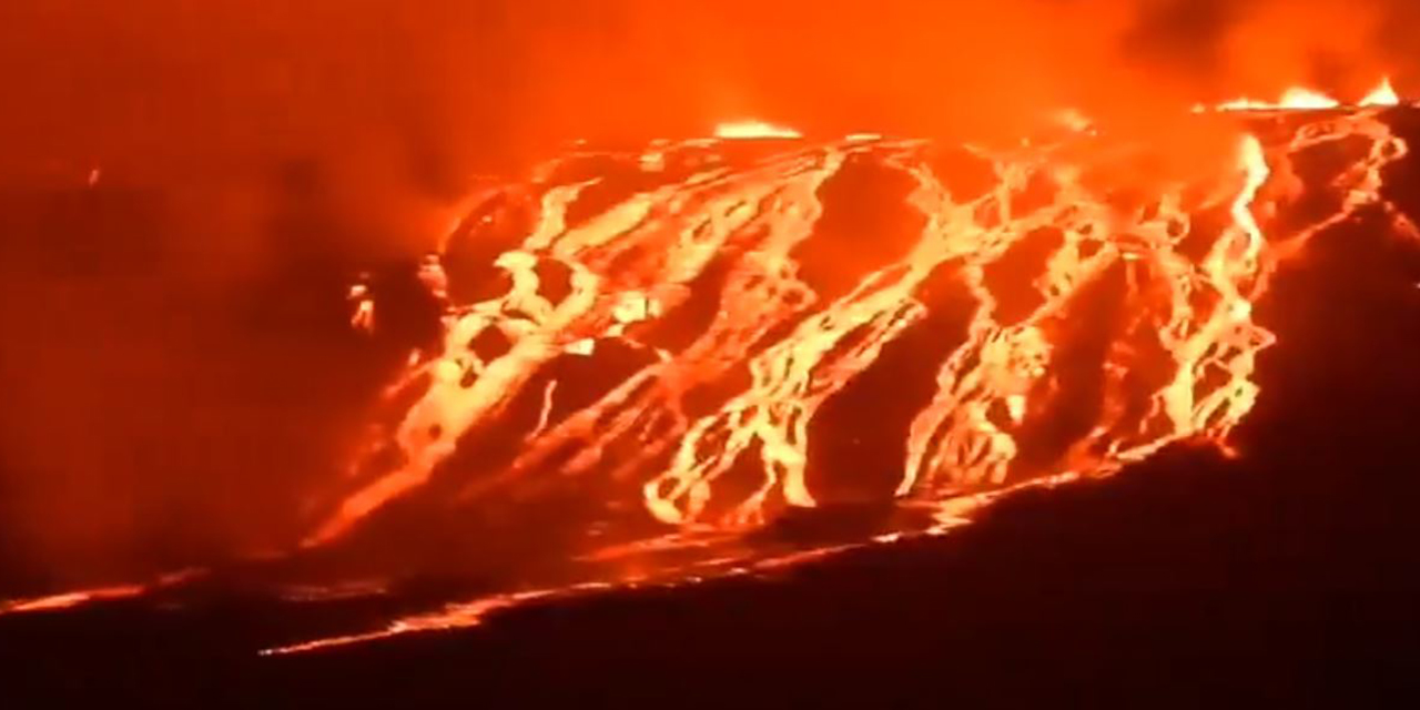 VIDEO: Violenta erupción de volcán en isla Fernandina, Galápagos | El Imparcial de Oaxaca