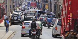 Foto: Archivo El Imparcial // La ciudad de Oaxaca concentra la mayor cantidad de contaminantes al aglomerar demasiados vehículos en horas pico.