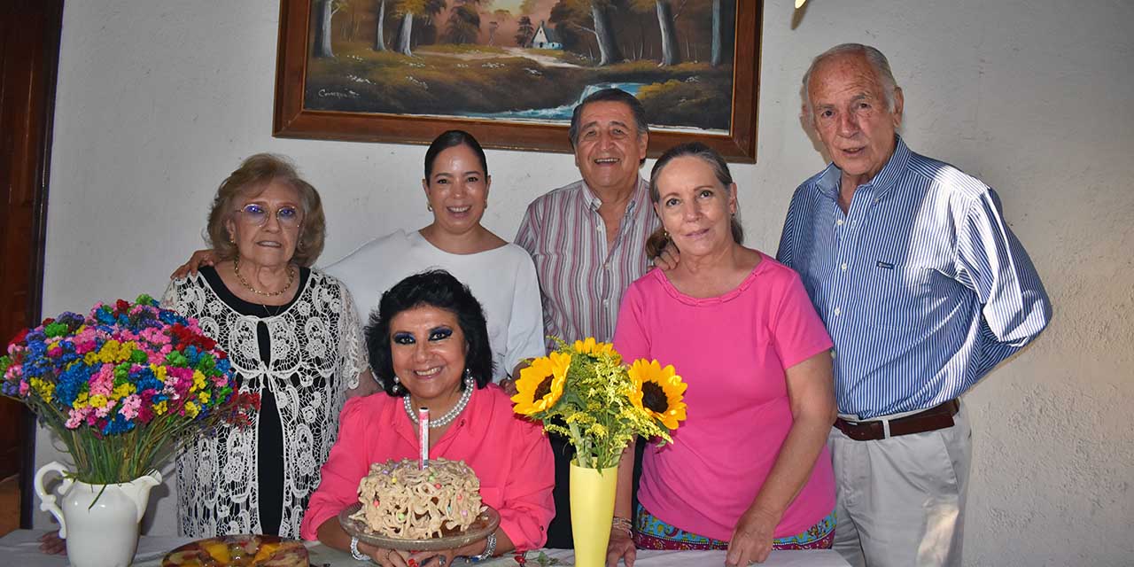 Fotos: cortesía // Lila Colmenares estuvo rodeada de sus bellas amistades.