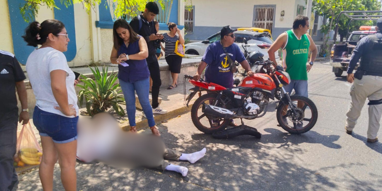 Motociclista resulta lesionado tras colisión con un auto en Juchitán | El Imparcial de Oaxaca