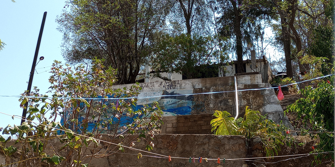 A cuenta gotas, el agua en la col Adolfo López Mateos | El Imparcial de Oaxaca