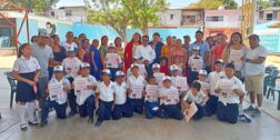 Destacan alumnas y alumnos del cuarto grado grupo “B” de la Escuela Primaria “Presidente Juárez” de San Pedro Pochutla.