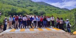 En el 2021 con bombo y platillos se anunciaba la pavimentación de Santa María Tecomavaca a la agencia de Pochotepec.