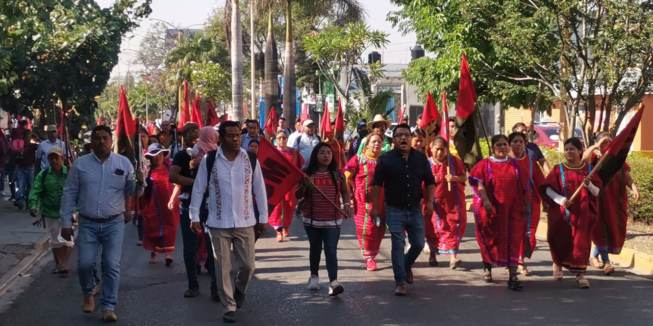 Cancela MULT protestas; exige respuesta a sus demandas | El Imparcial de Oaxaca