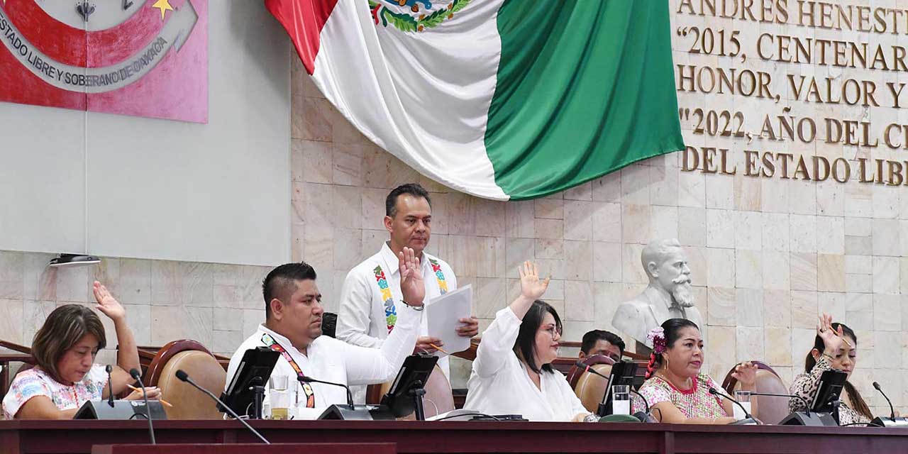 Foto: Congreso de Oaxaca // Sesión en la Comisión Permanente, ayer.