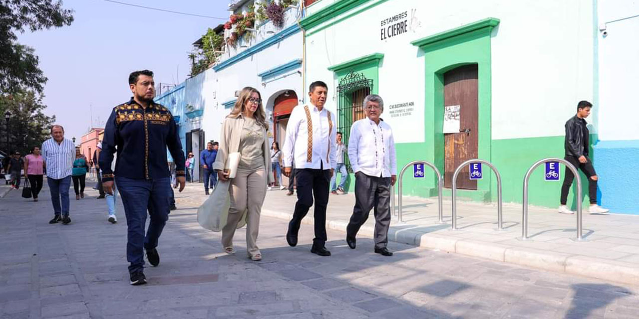 Tras suspensión, inauguran nuevo andador en Bustamante | El Imparcial de Oaxaca