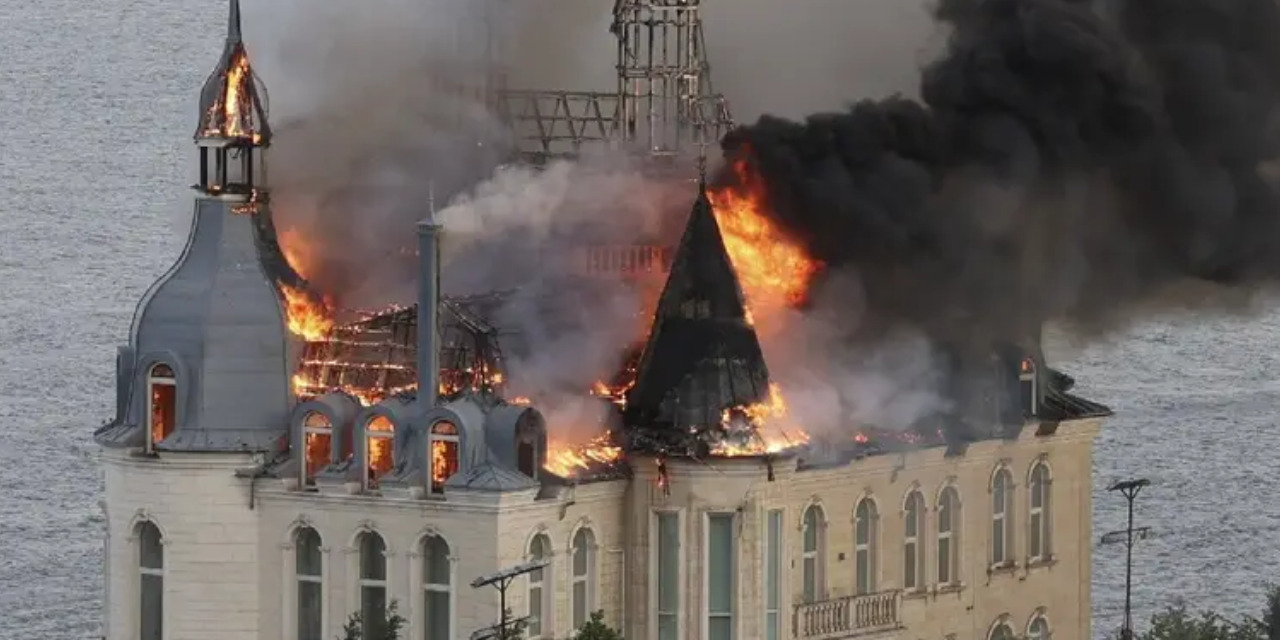 VIDEO: Bombardean el denominado castillo de Harry Potter en Ucrania | El Imparcial de Oaxaca