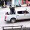 Videos en redes sociales muestran las camionetas tripuladas por gente armada.