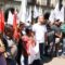 Foto: Luis Alberto Cruz // Con banderines como estandarte, “organizaciones sociales” amenazan con mantenerse en el zócalo.