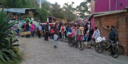 Foto: cortesía // La caravana migrante avanzó este martes hasta la comunidad de Monjas, Miahuatlán.