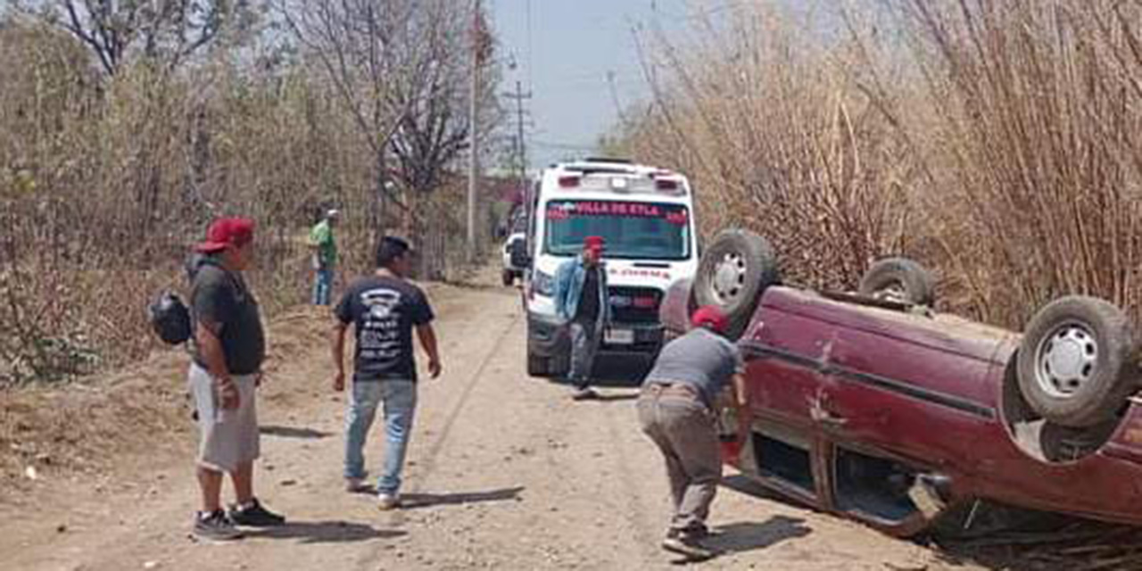 Volcadura en Santo Domingo Etla