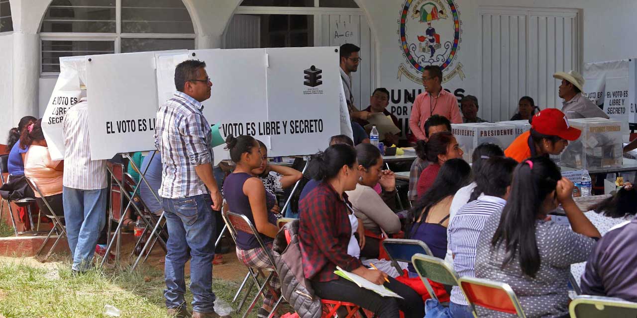Foto: Adrián Gaytán // Votación en Rancho Quemado, Cuilapam de Guerrero. Se encienden las disputas políticas.