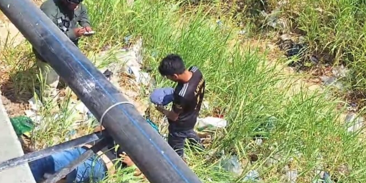 Derrapa en su moto y cae a un barranco en Salina Cruz | El Imparcial de Oaxaca