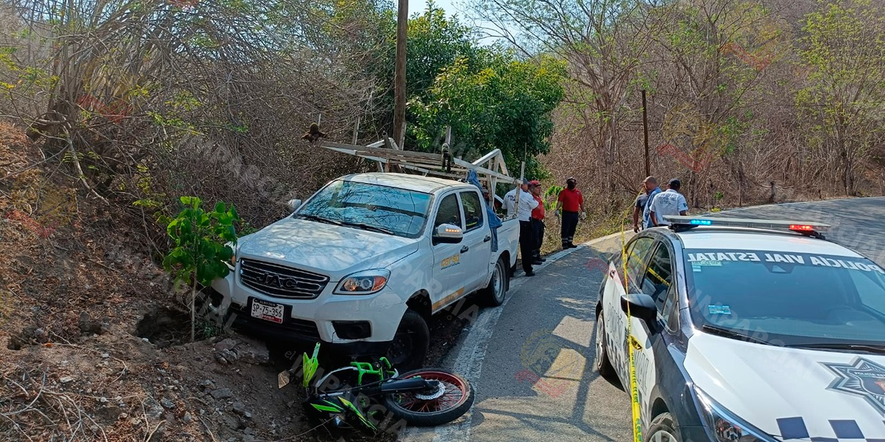 ¡Fatídico percance vial! Muere al estamparse con camioneta en la Costa | El Imparcial de Oaxaca