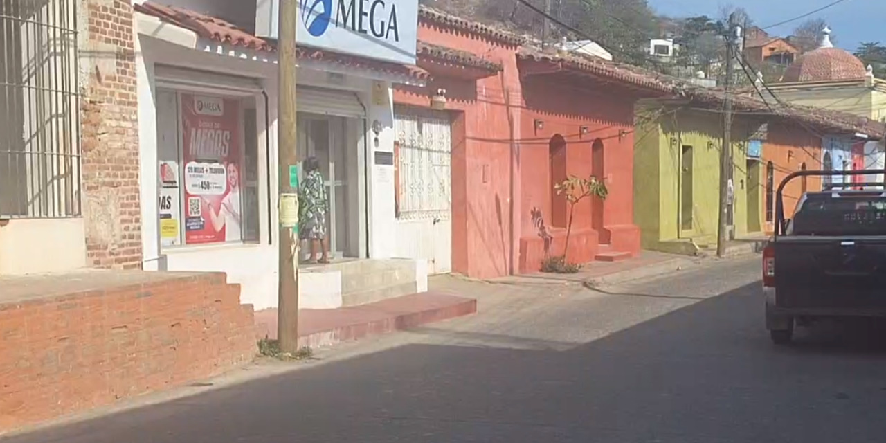 Asalto violento a Megacable de Tehuantepec | El Imparcial de Oaxaca
