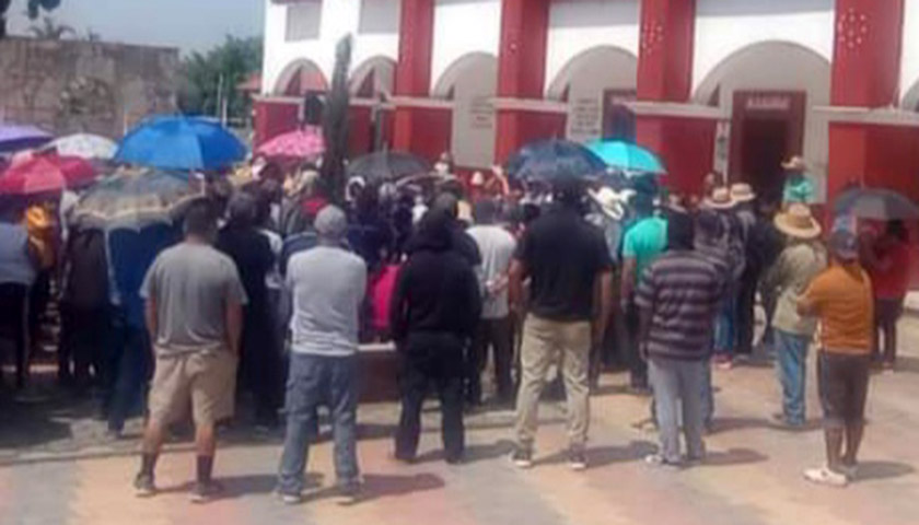Por desatención de edil, protestan en Cuilápam   | El Imparcial de Oaxaca
